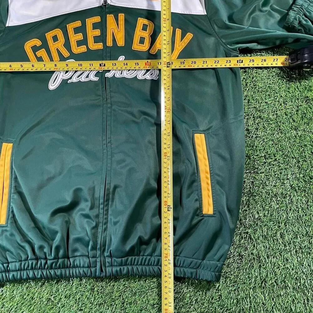NFL Green Bay Packers Y2K embroidered green windbreaker track jacket Size large
